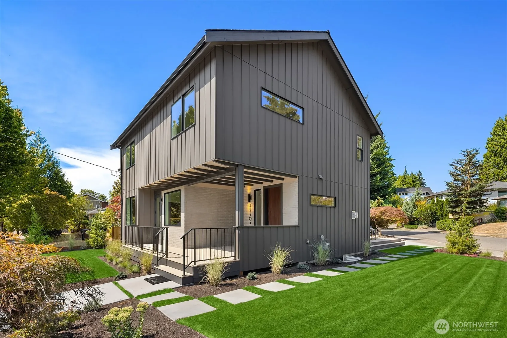 Property photo for 4530 Ne 55th Street, Seattle