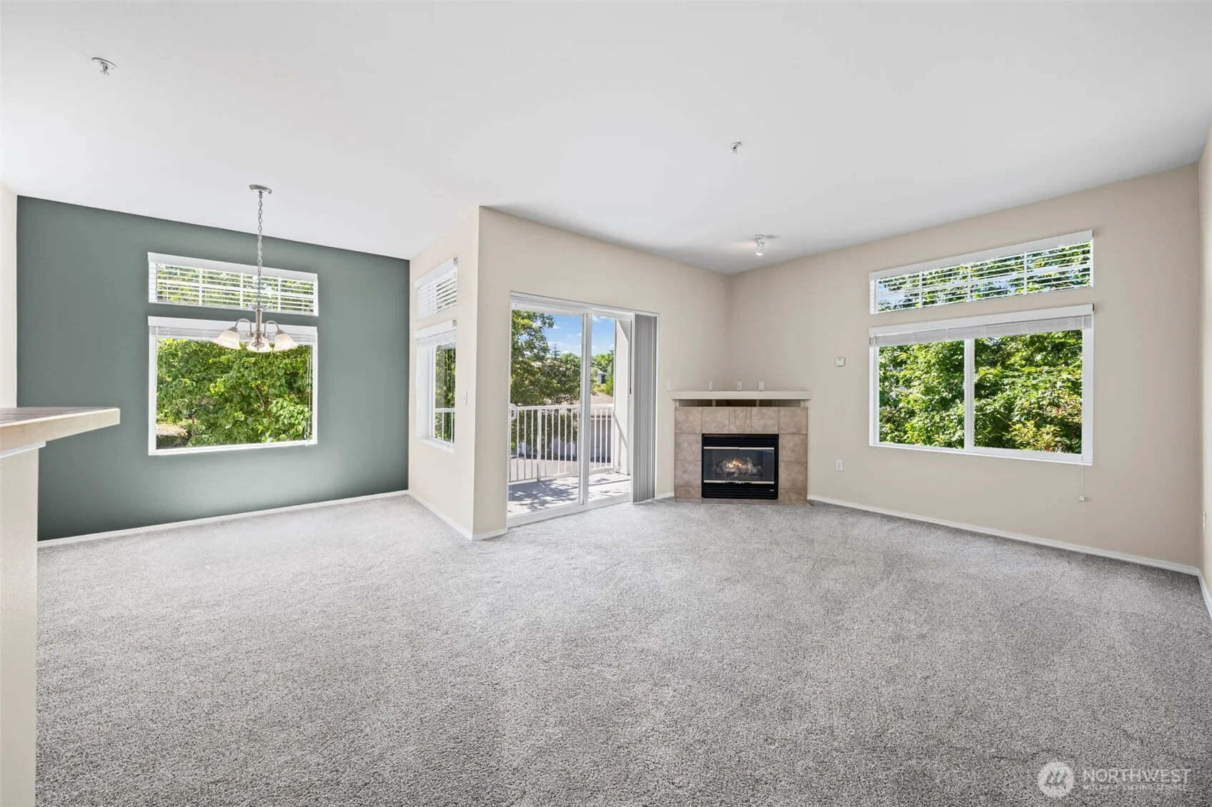 Property photo for 1131 63rd Street Se #b, Auburn photo 3