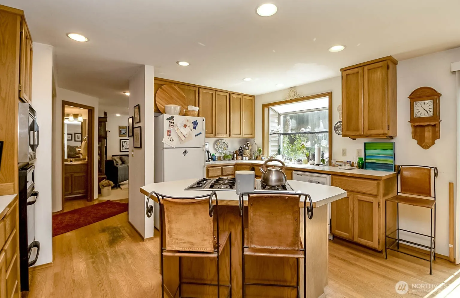 Property photo for 12523 Ne 164th Street, Woodinville photo 3