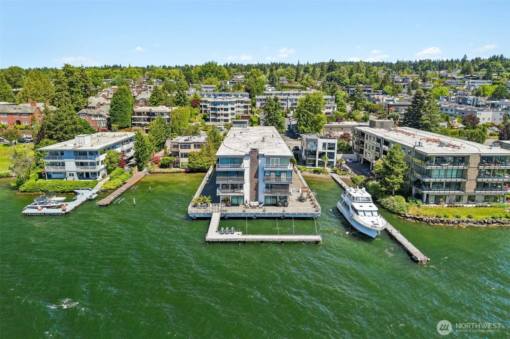 Property photo for 6421 Lake Washington Boulevard Ne #301, Kirkland