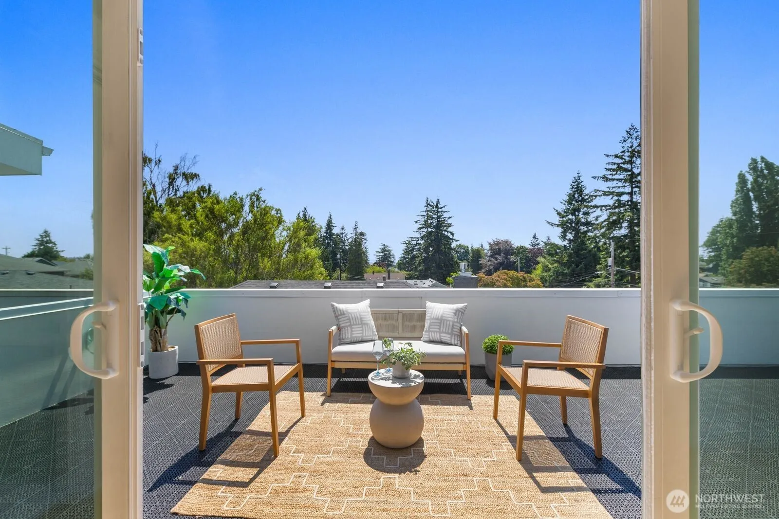 Property photo for 10240 40th Avenue Sw #a, Seattle photo 4