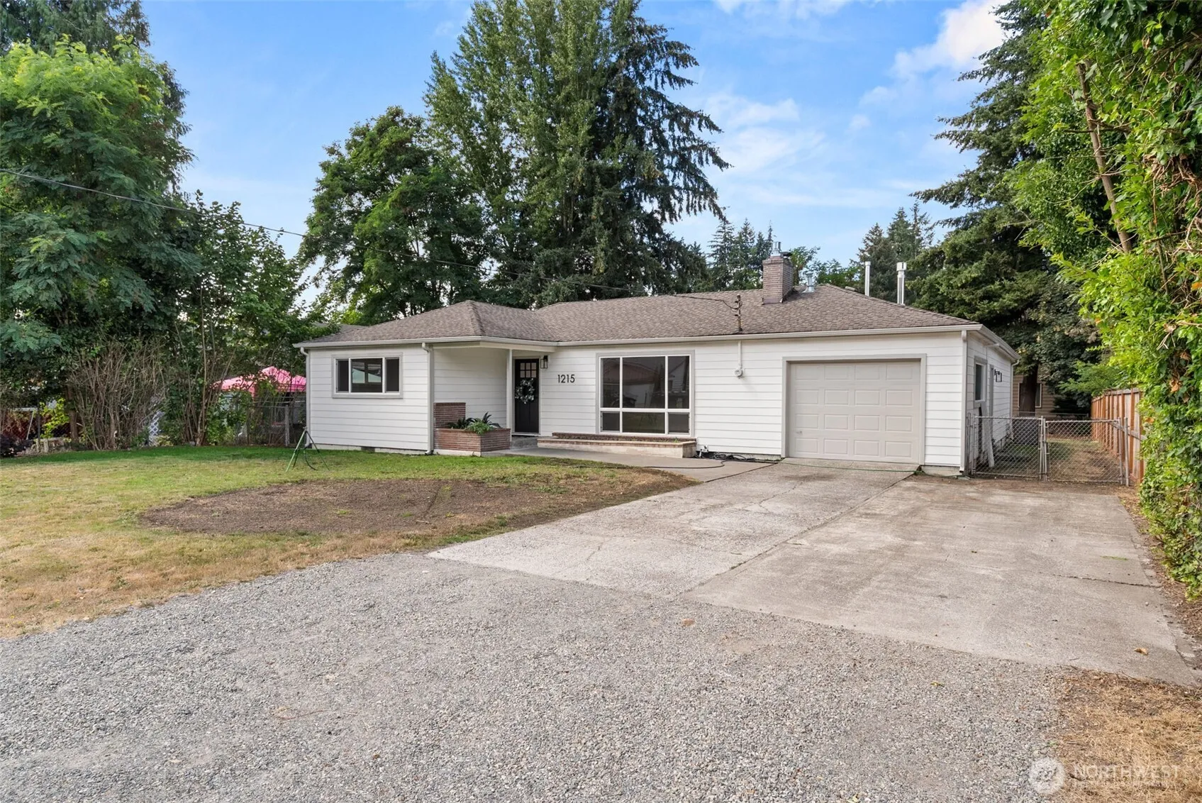 Property photo for 1215 Hall Street Se, Lacey photo 3