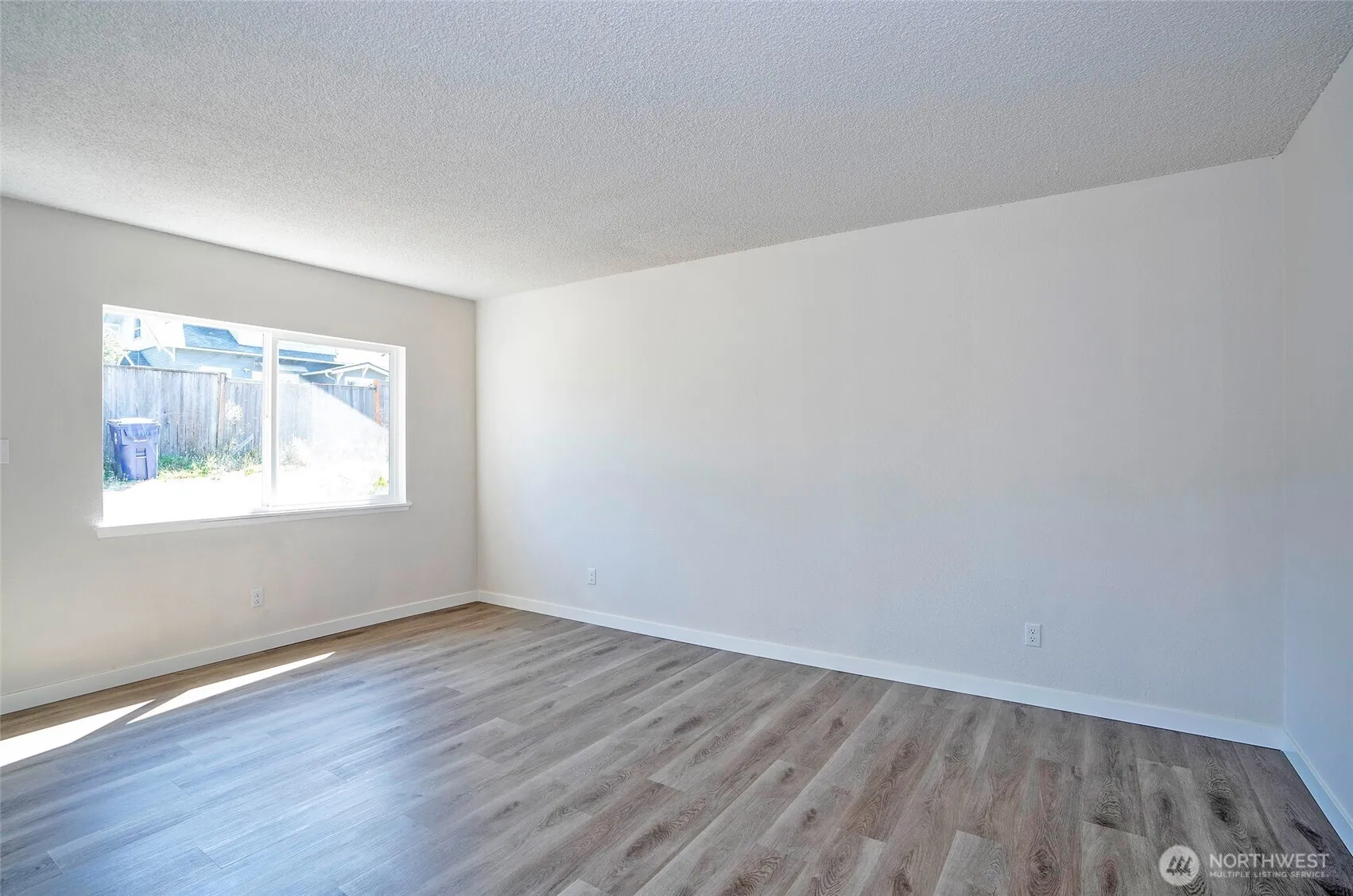 Property photo for 3574 S Crandall Lane, Tacoma photo 4
