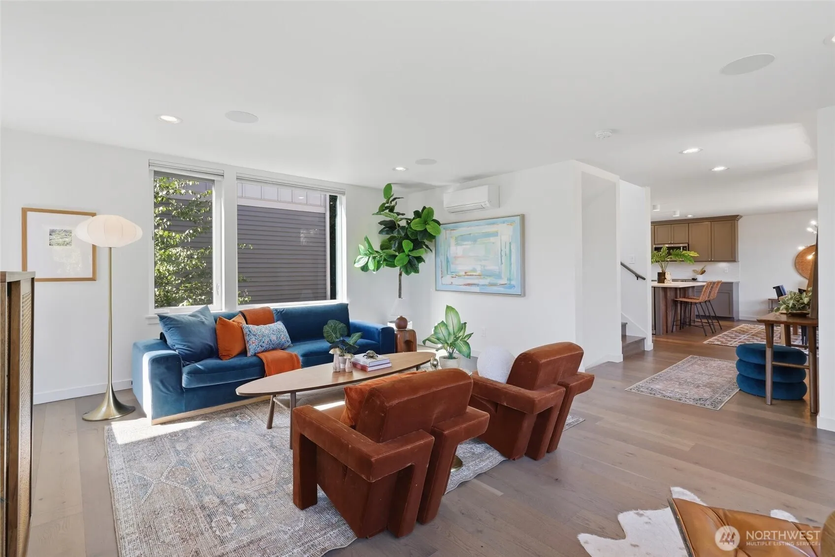Property photo for 2415 Ne 77 Street, Seattle photo 4