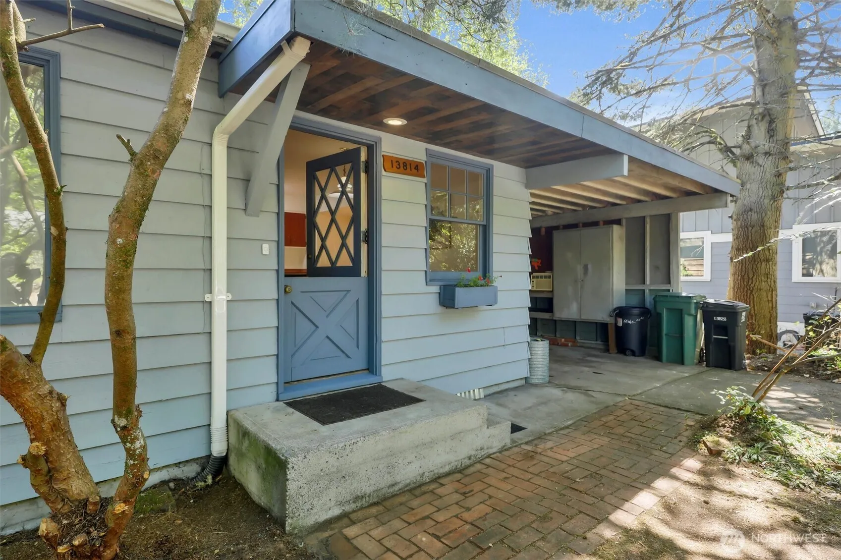 Property photo for 13814 26th Avenue Ne, Seattle