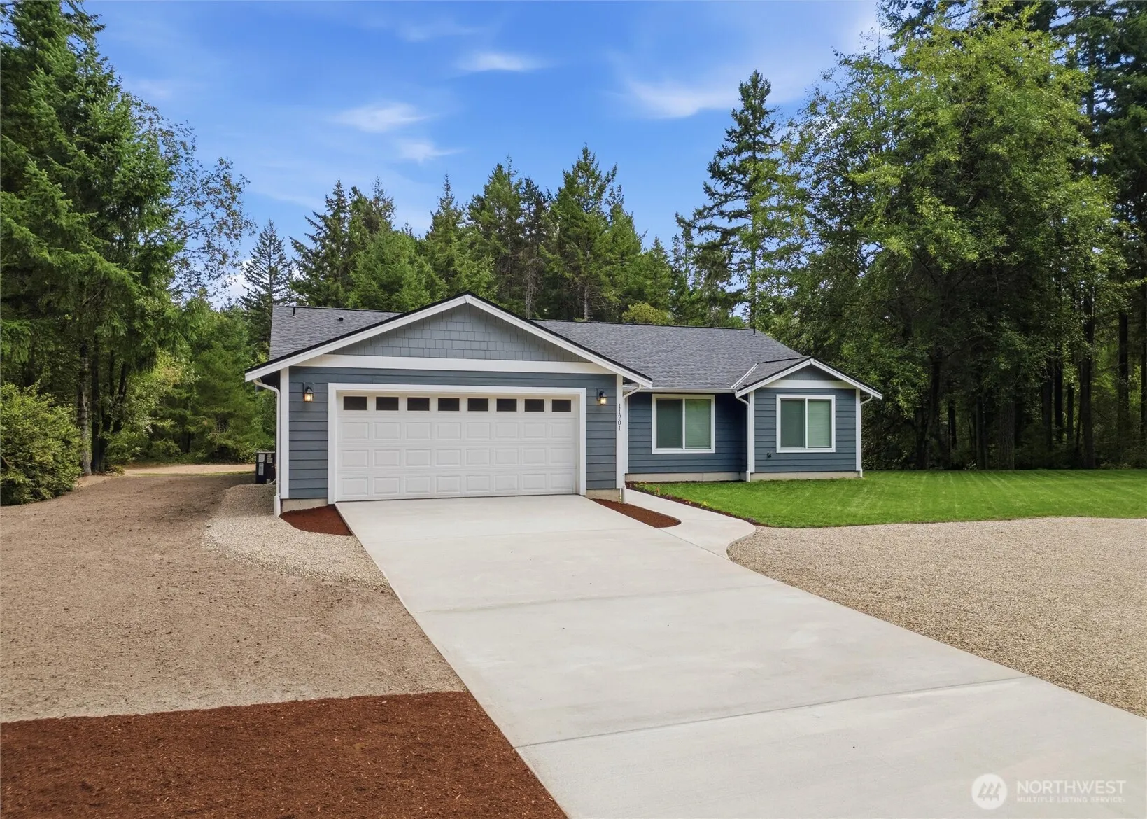 Property photo for 11201 Helena Trail Sw, Port Orchard photo 2