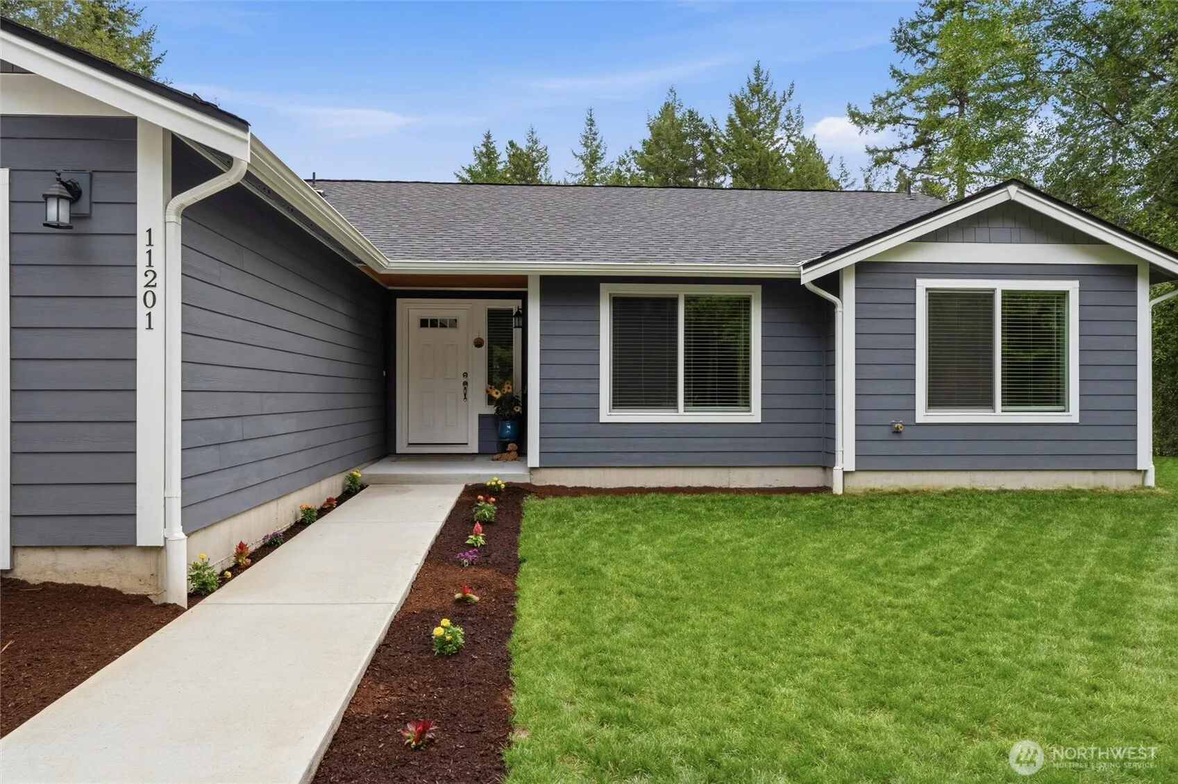 Property photo for 11201 Helena Trail Sw, Port Orchard photo 4