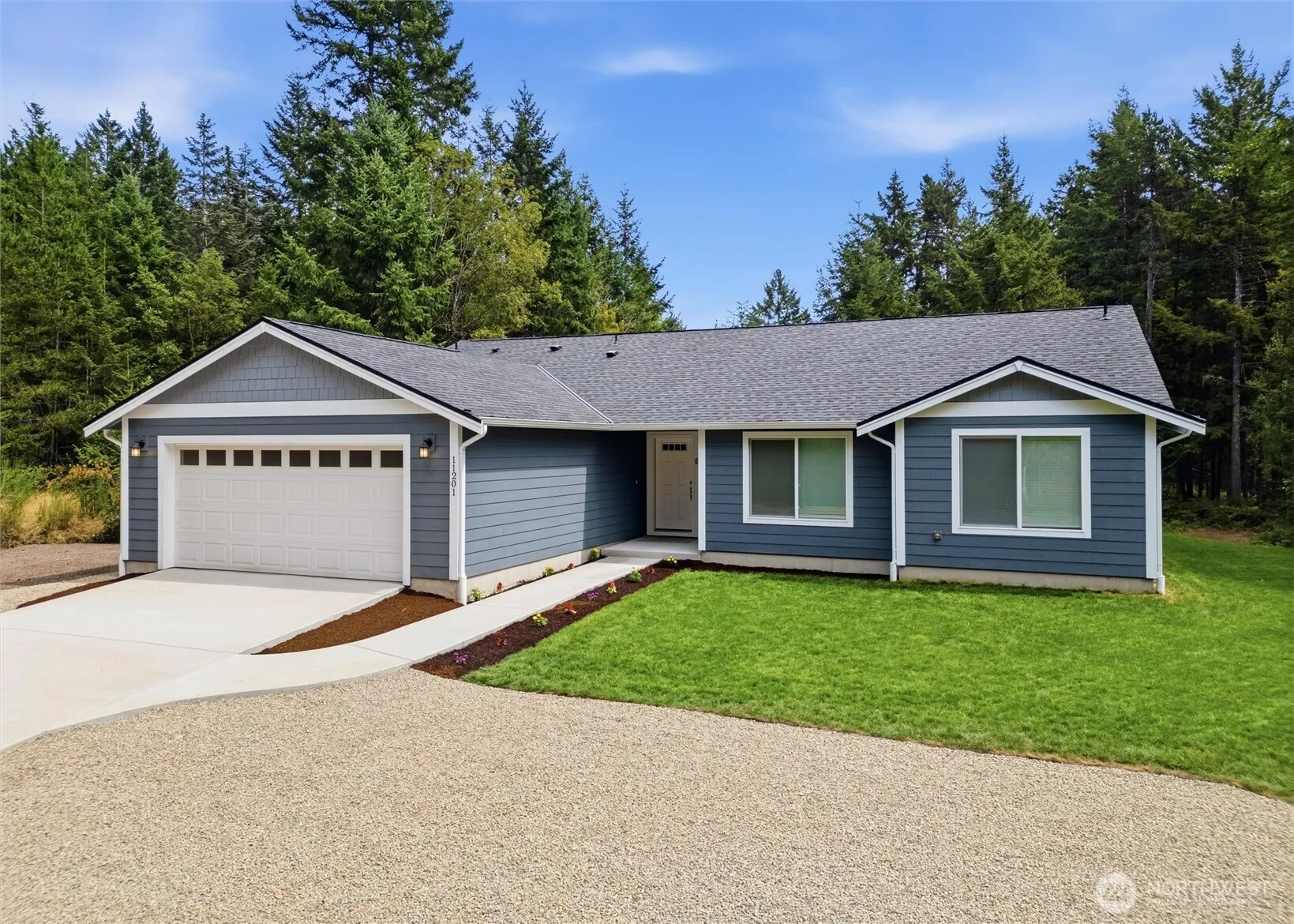 Property photo for 11201 Helena Trail Sw, Port Orchard photo 3