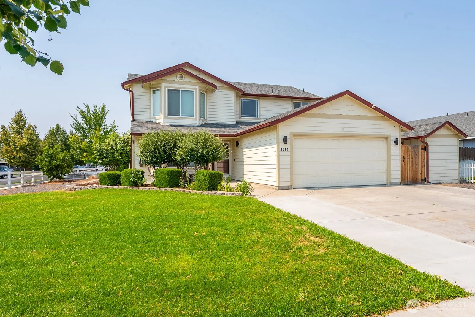 Property photo for 1916 Allen Avenue, Moses Lake