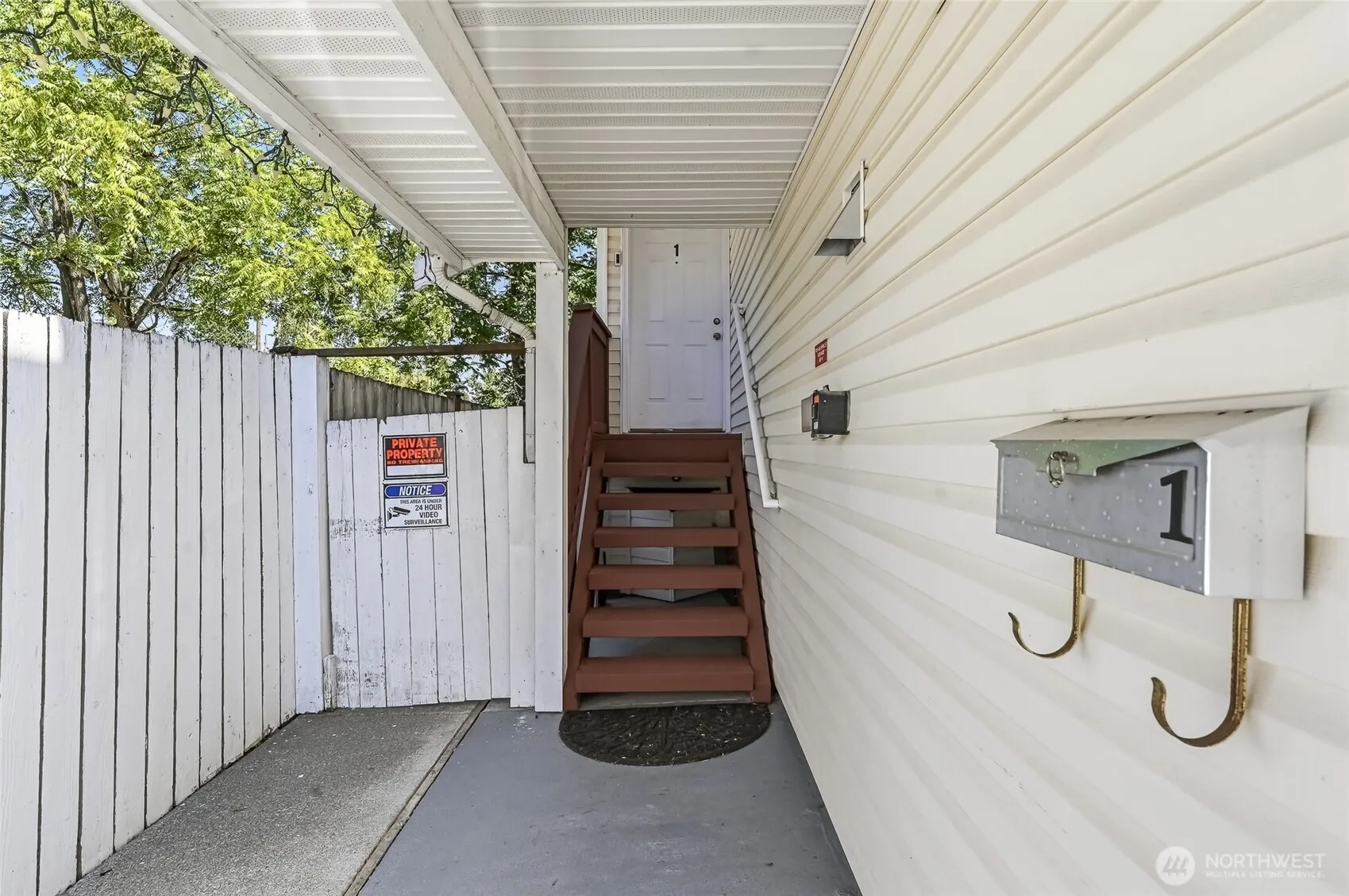 Property photo for 7009 42nd Avenue S #1, Seattle photo 3