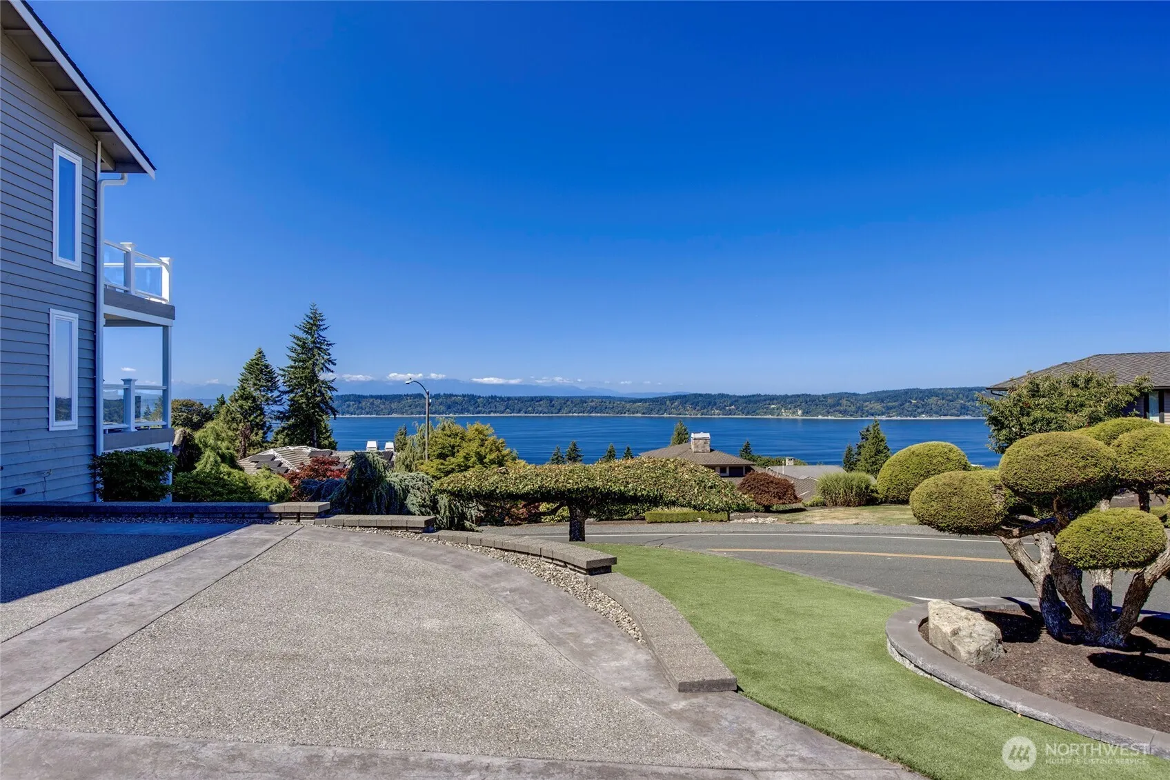 Property photo for 8601 54th Place W, Mukilteo photo 2