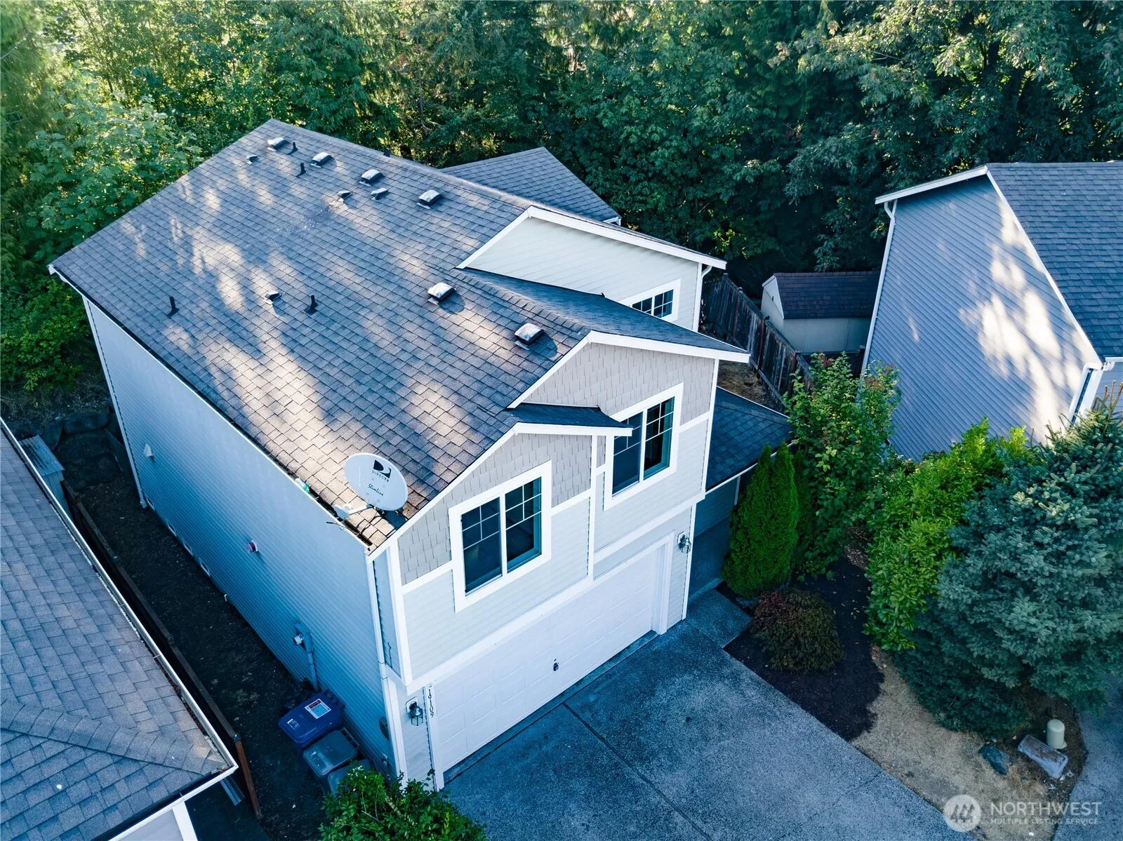 Property photo for 19109 16th Avenue Se, Bothell photo 2