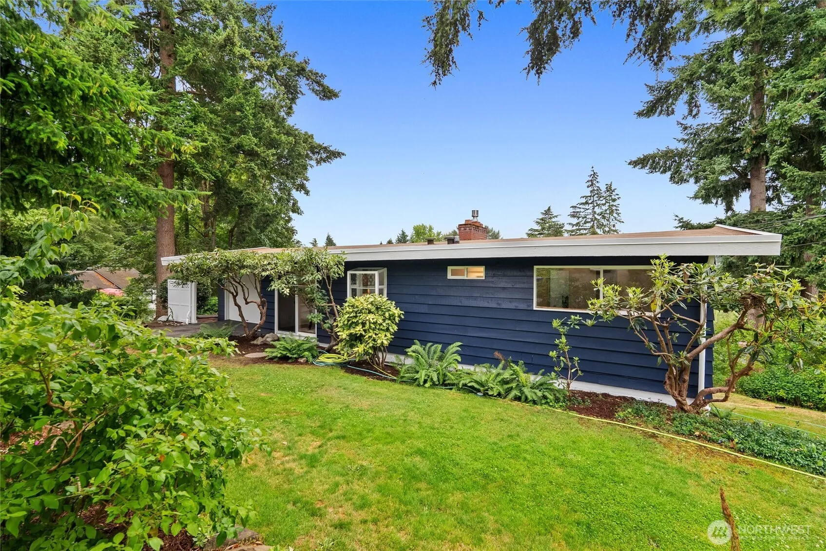 Property photo for 15805 Se 12th Place, Bellevue