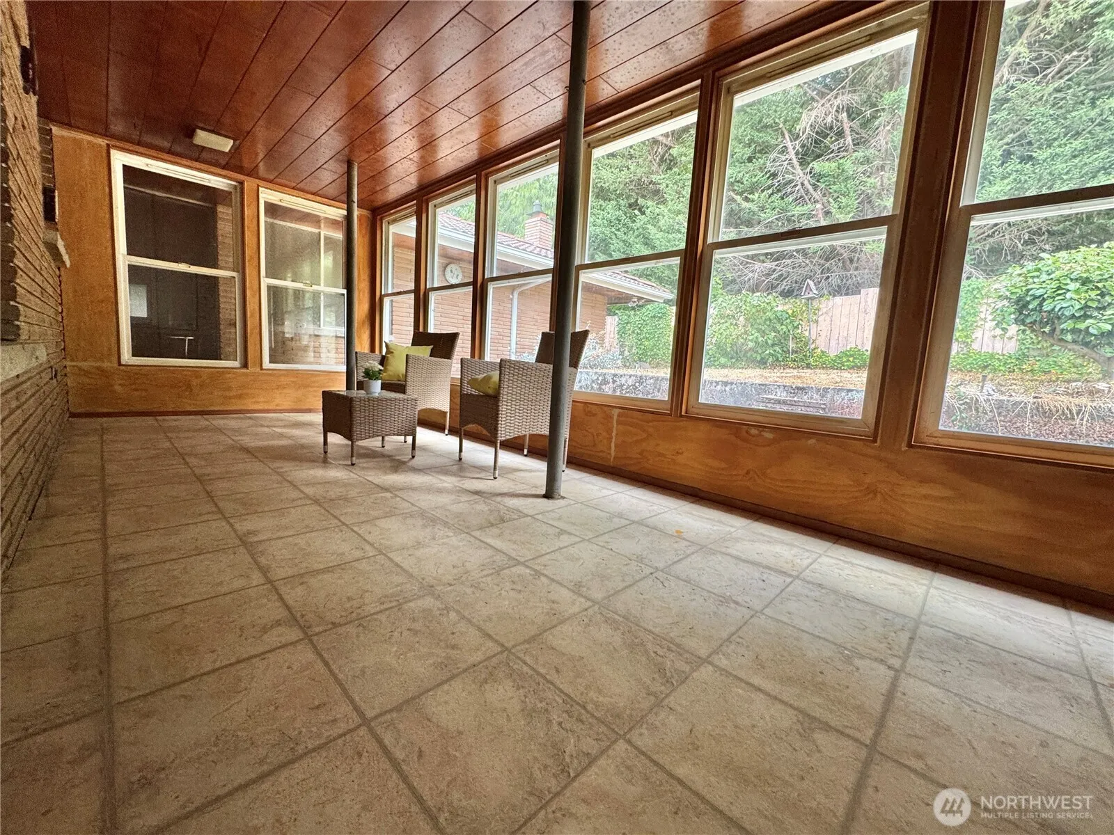 Property photo for 628 E Titus Street Ct, Kent photo 3