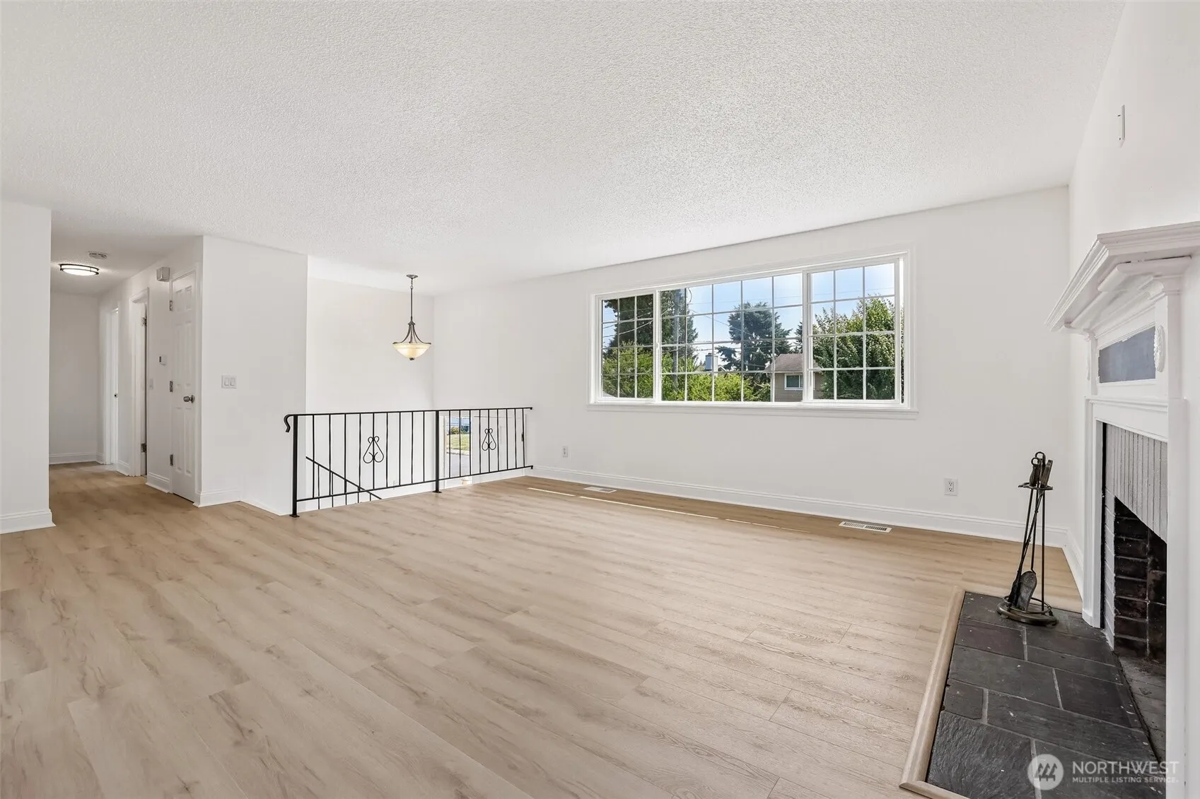 Property photo for 4605 224th Place Sw, Mountlake Terrace photo 4