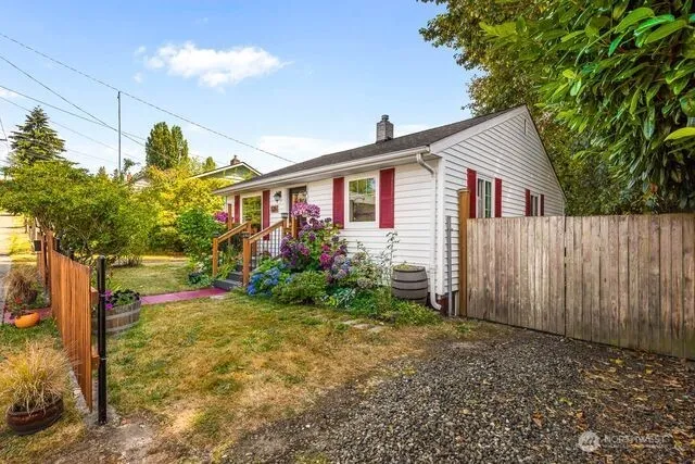 Property photo for 535 S Henderson Street, Seattle photo 3