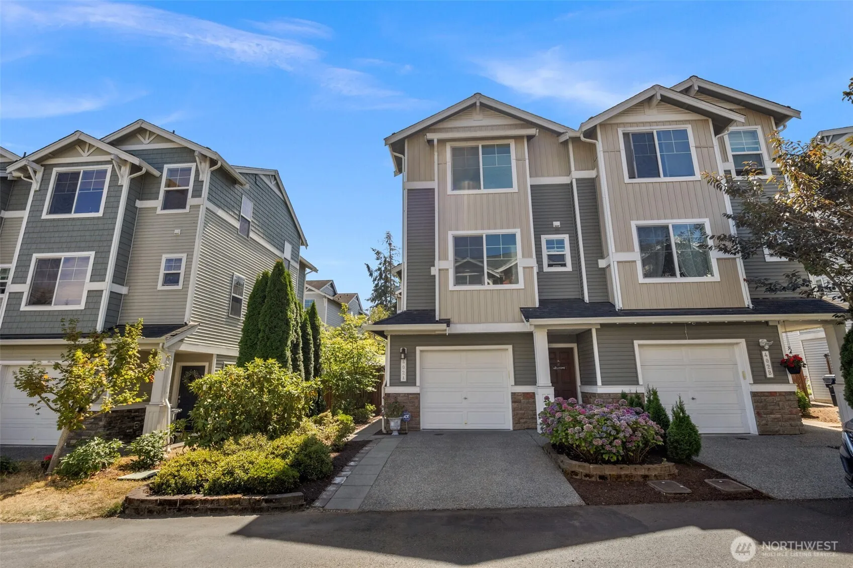Property photo for 402 126th Place Se #a, Everett