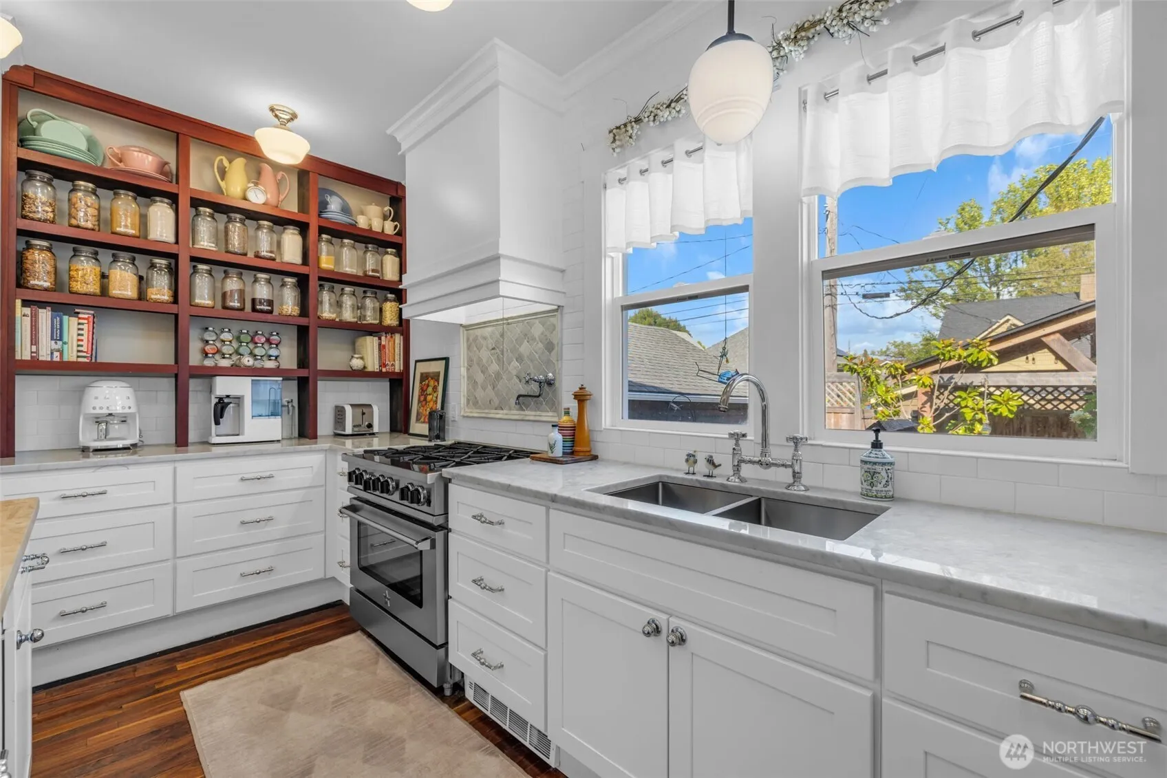 Property photo for 815 N Fife Street, Tacoma