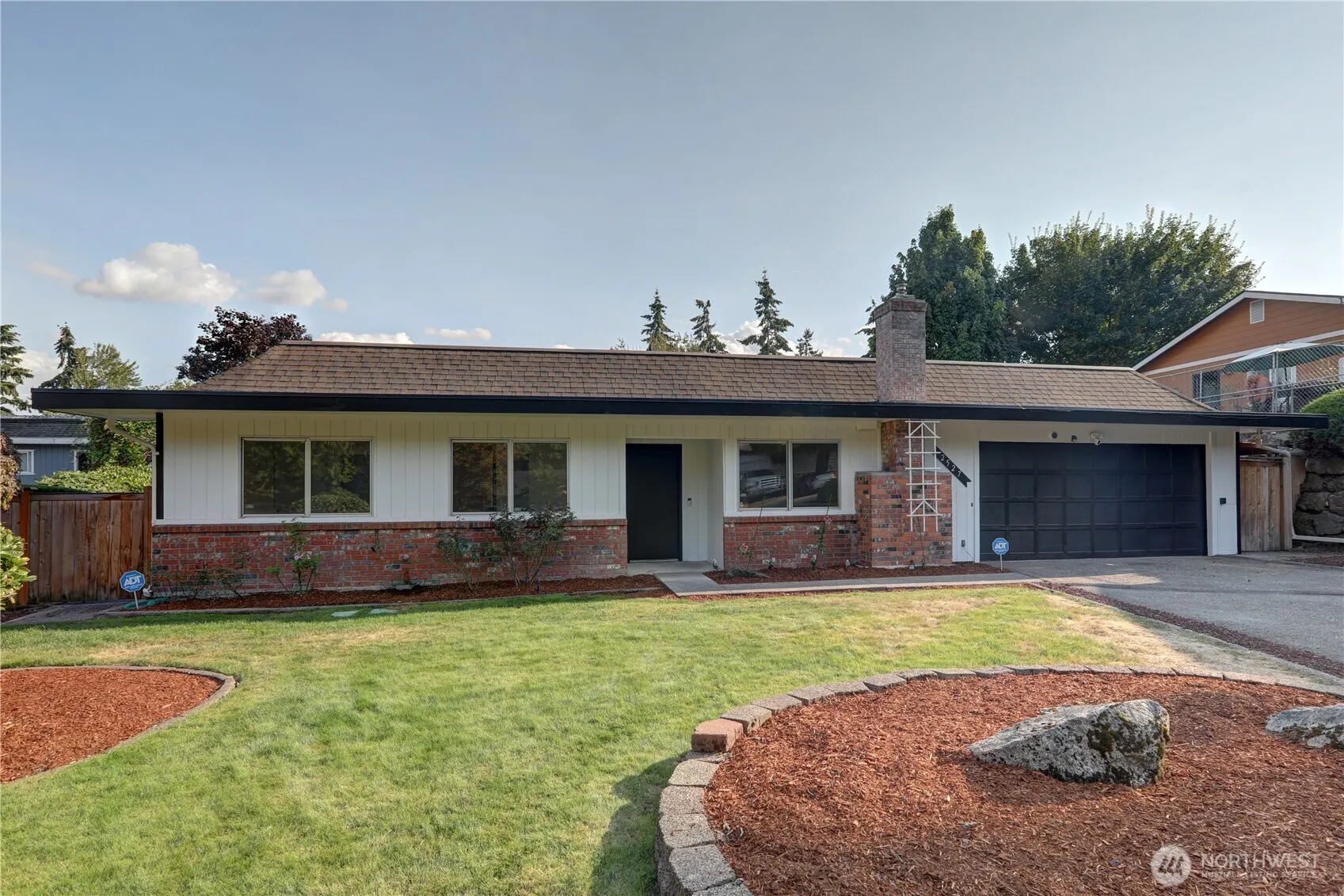 Property photo for 2527 S 286th St, Federal Way