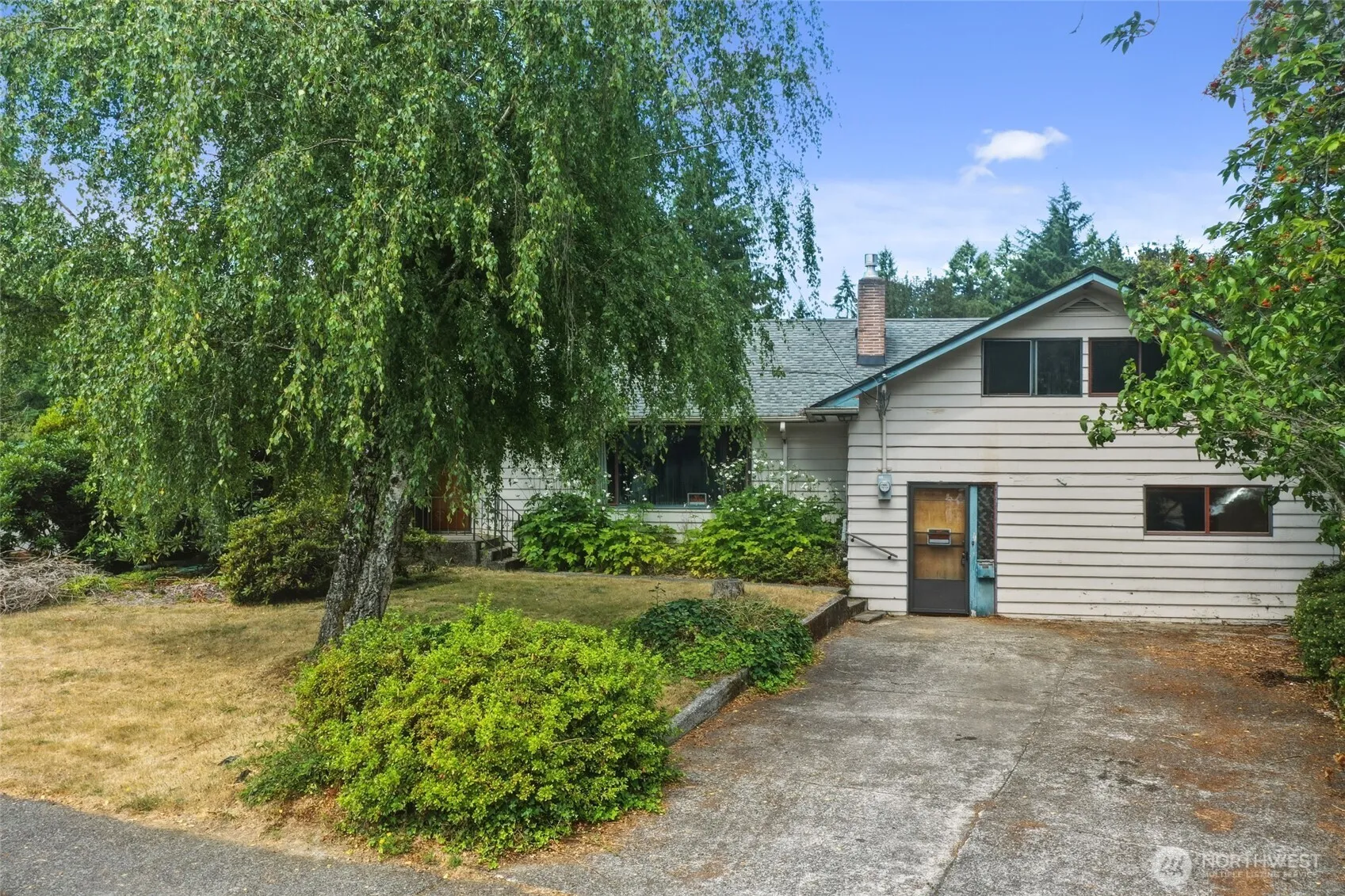Property photo for 2130 Woodcrest Drive Se, Olympia photo 2