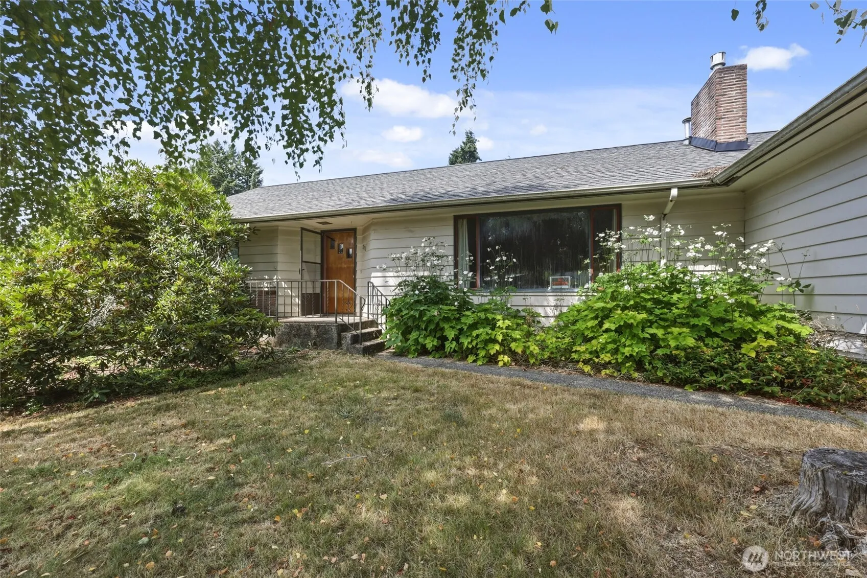 Property photo for 2130 Woodcrest Drive Se, Olympia