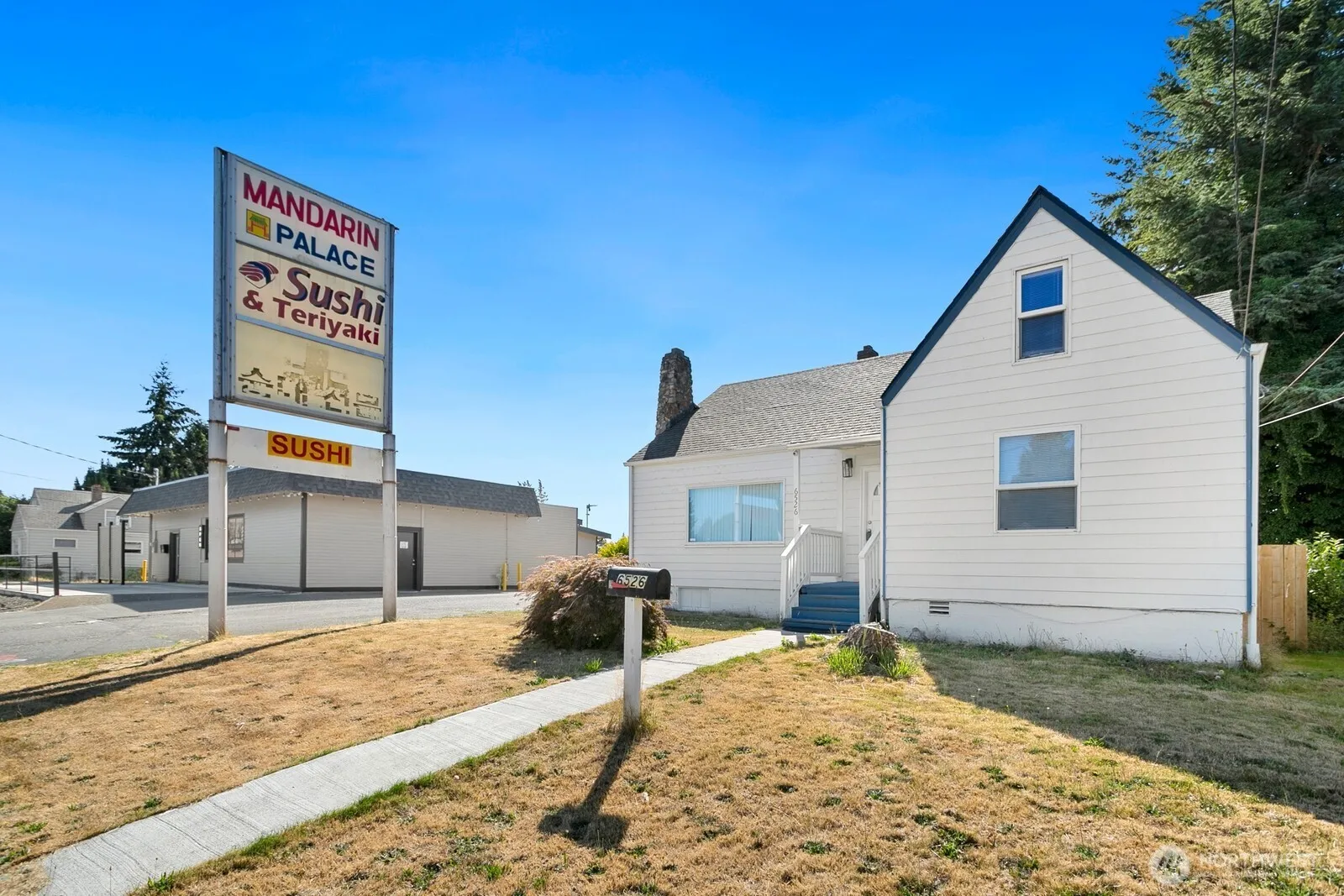 Property photo for 6526 Pacific Avenue, Tacoma photo 2
