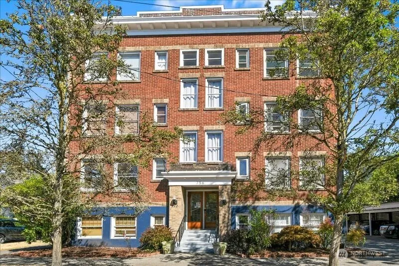 Property photo for 756 Broadway Avenue E #202, Seattle