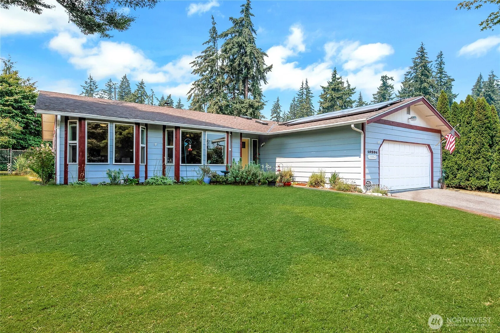 Property photo for 10304 E 63rd Ave Court, Puyallup photo 2