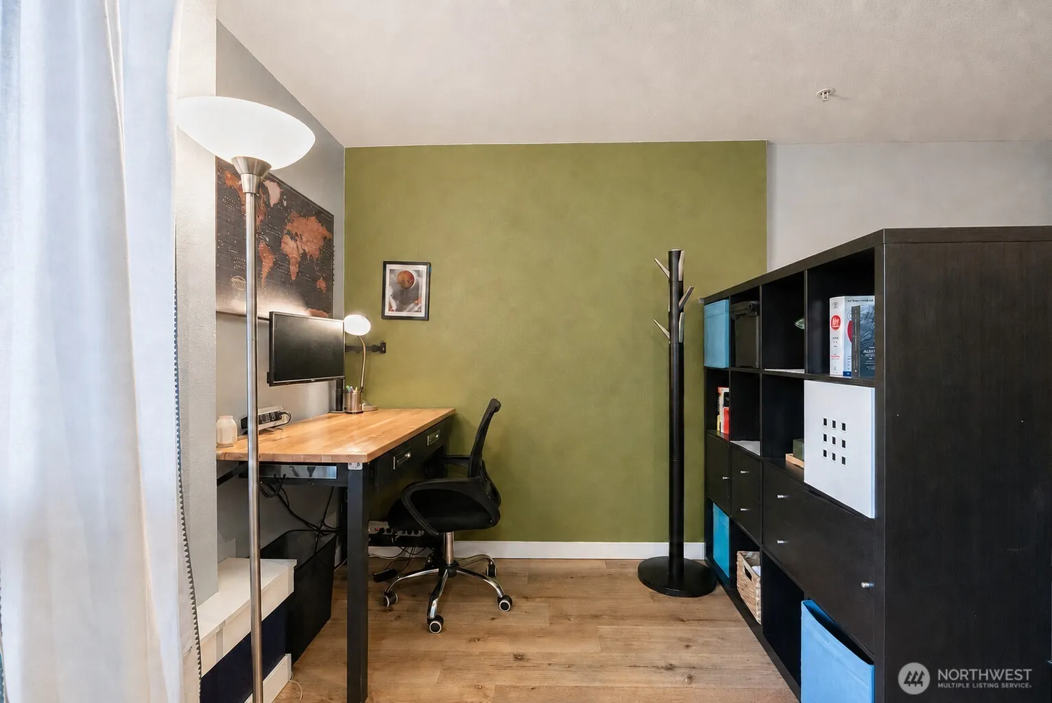 Property photo for 1420 E Pine Street #e6, Seattle photo 3