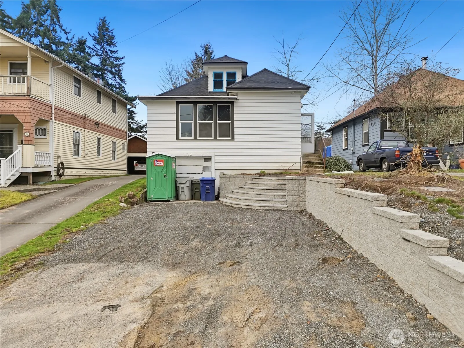 Property photo for 285 Earlington Avenue Sw, Renton photo 2