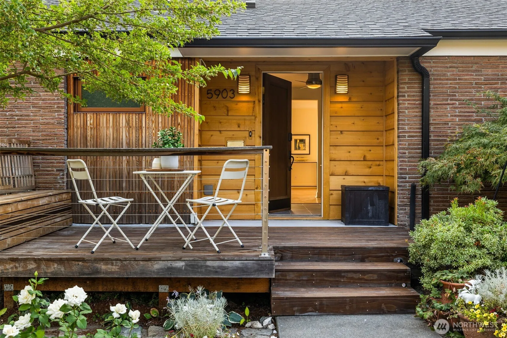 Property photo for 5903 36th Avenue Sw, Seattle photo 3