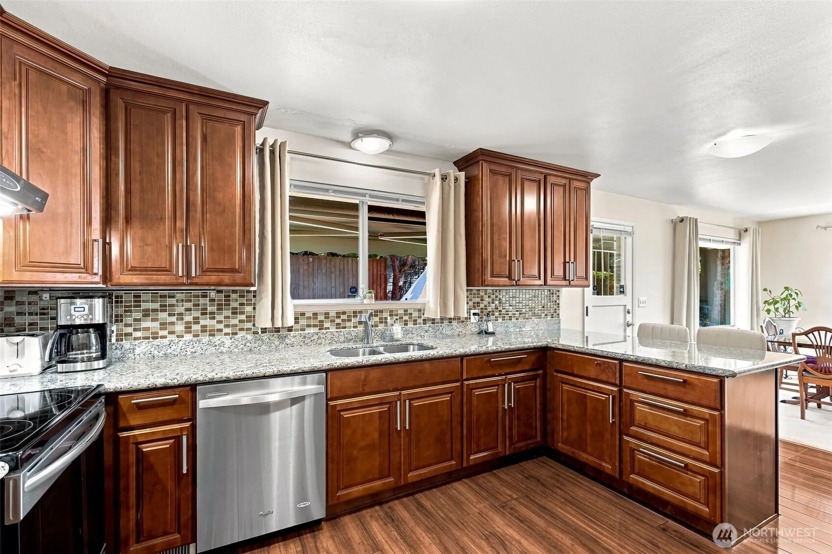 Property photo for 4910 19th Avenue S, Seattle photo 5