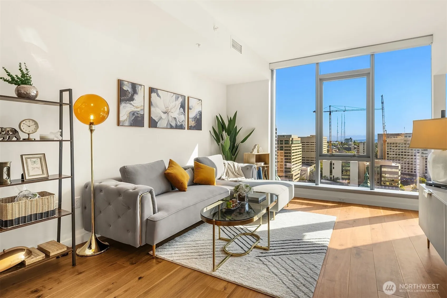 Property photo for 800 Columbia Street #2607, Seattle