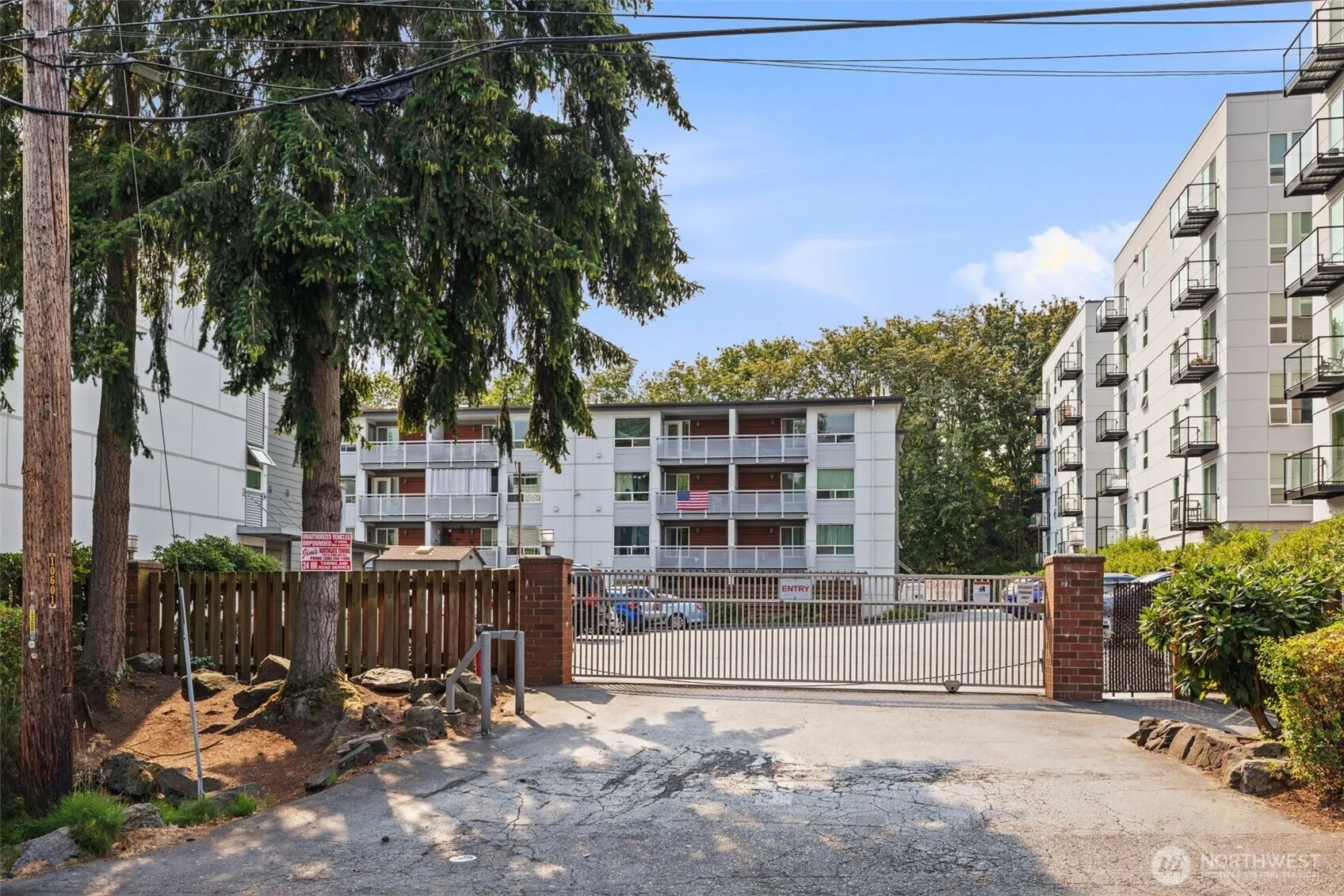 Property photo for 10501 8th Avenue Ne #209, Seattle photo 5