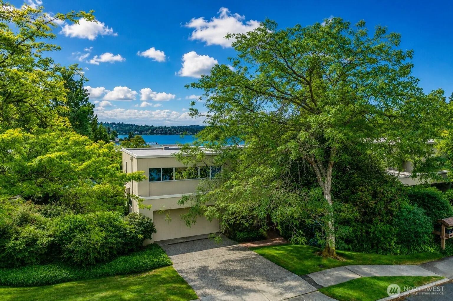 Property photo for 9829 Ne 1st Street, Bellevue