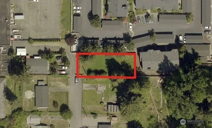 Property photo for 335 Xx 18th Avenue S, Federal Way photo 2