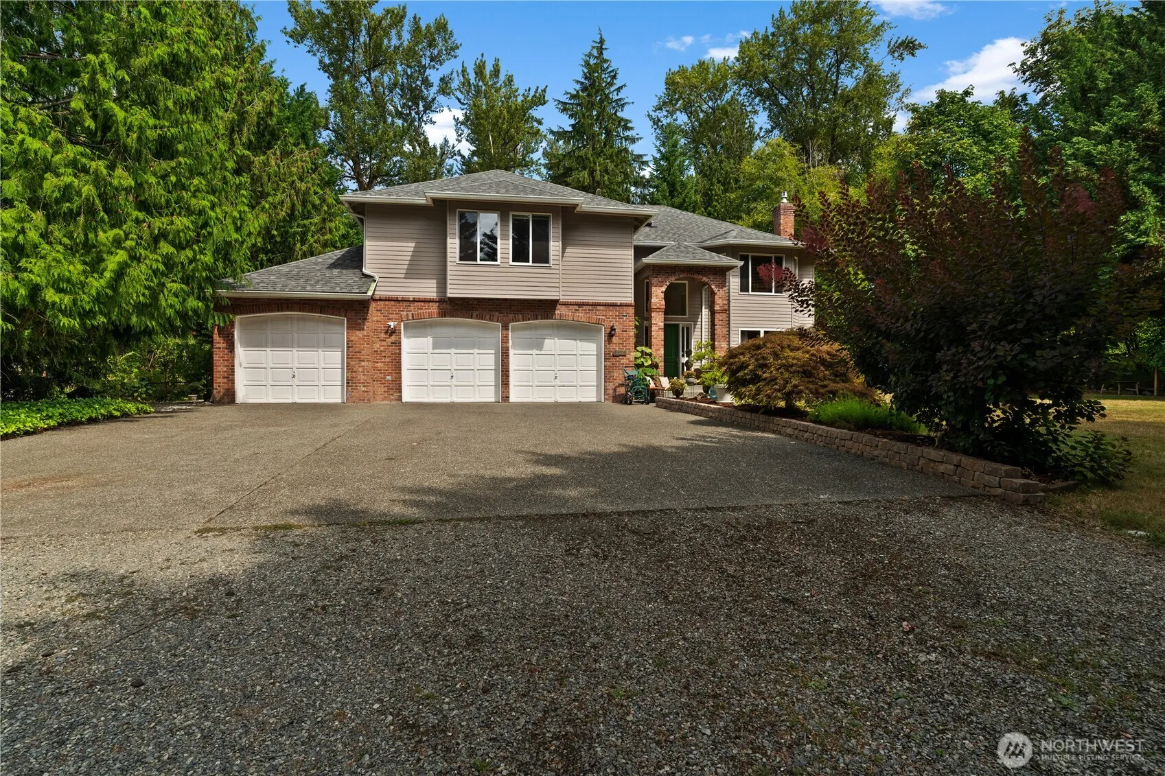 Property photo for 23924 Se 186th Street, Maple Valley photo 2