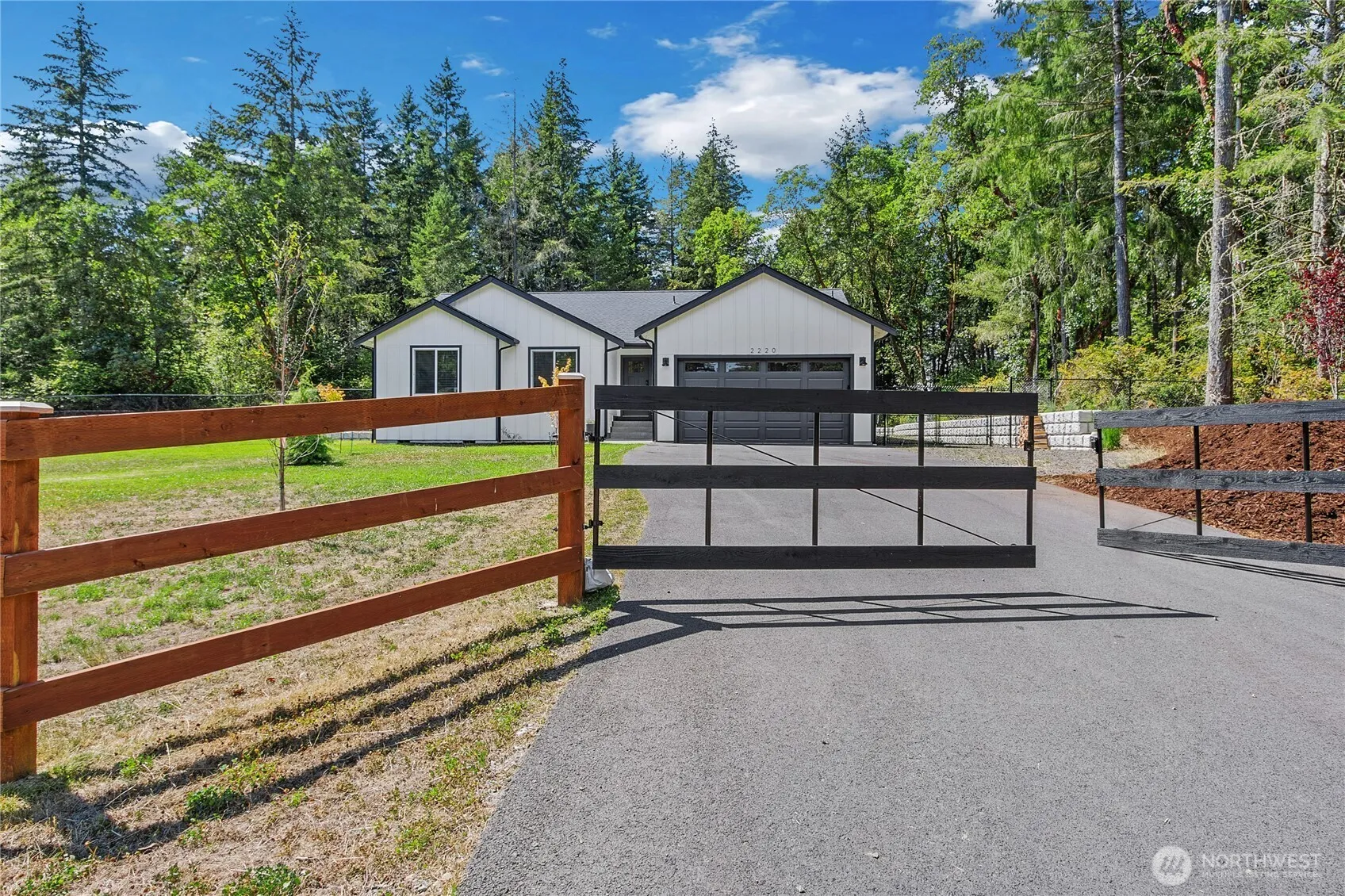 Property photo for 2220 202nd Avenue Sw, Lakebay photo 3