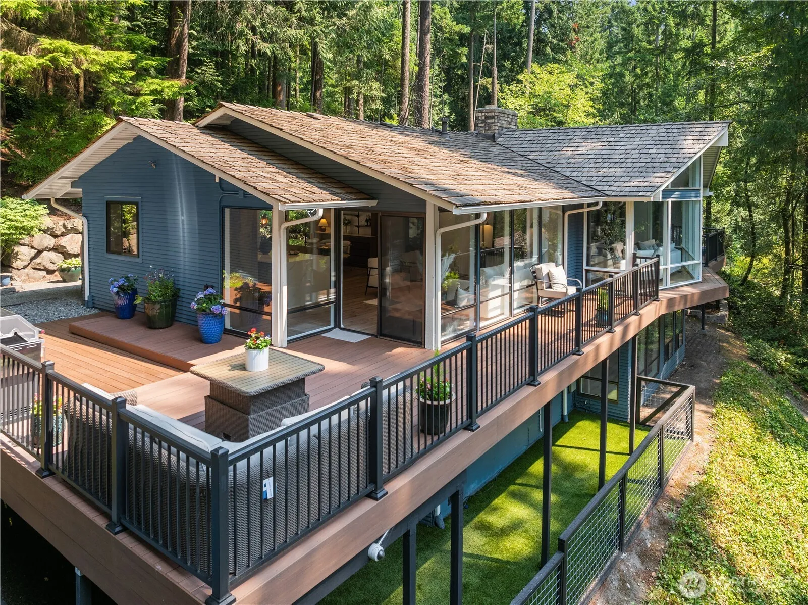 Property photo for 3718 130th Avenue Ne, Bellevue