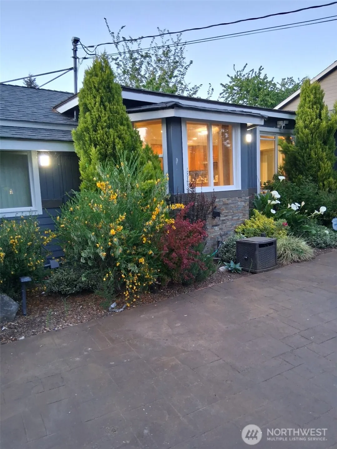 Property photo for 8242 S 128th Street, Seattle photo 3