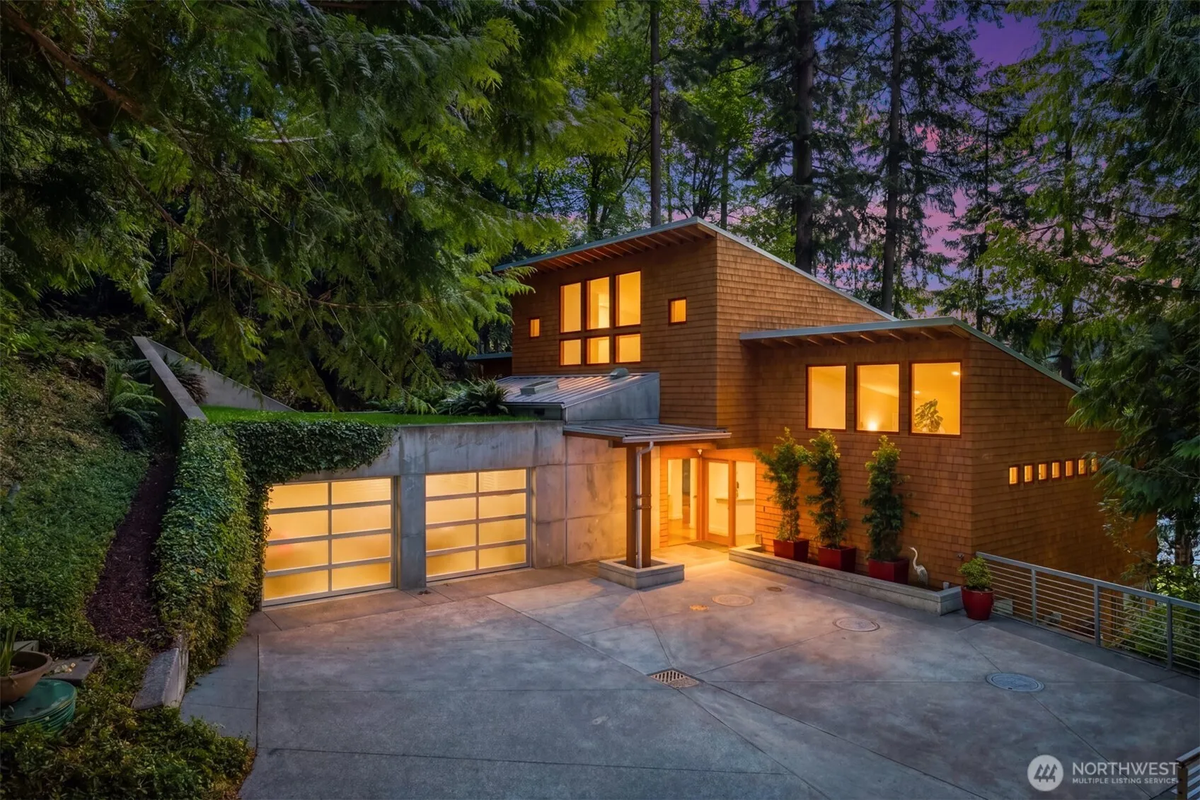 Property photo for 11515 Blue Heron Lane Ne, Bainbridge Island