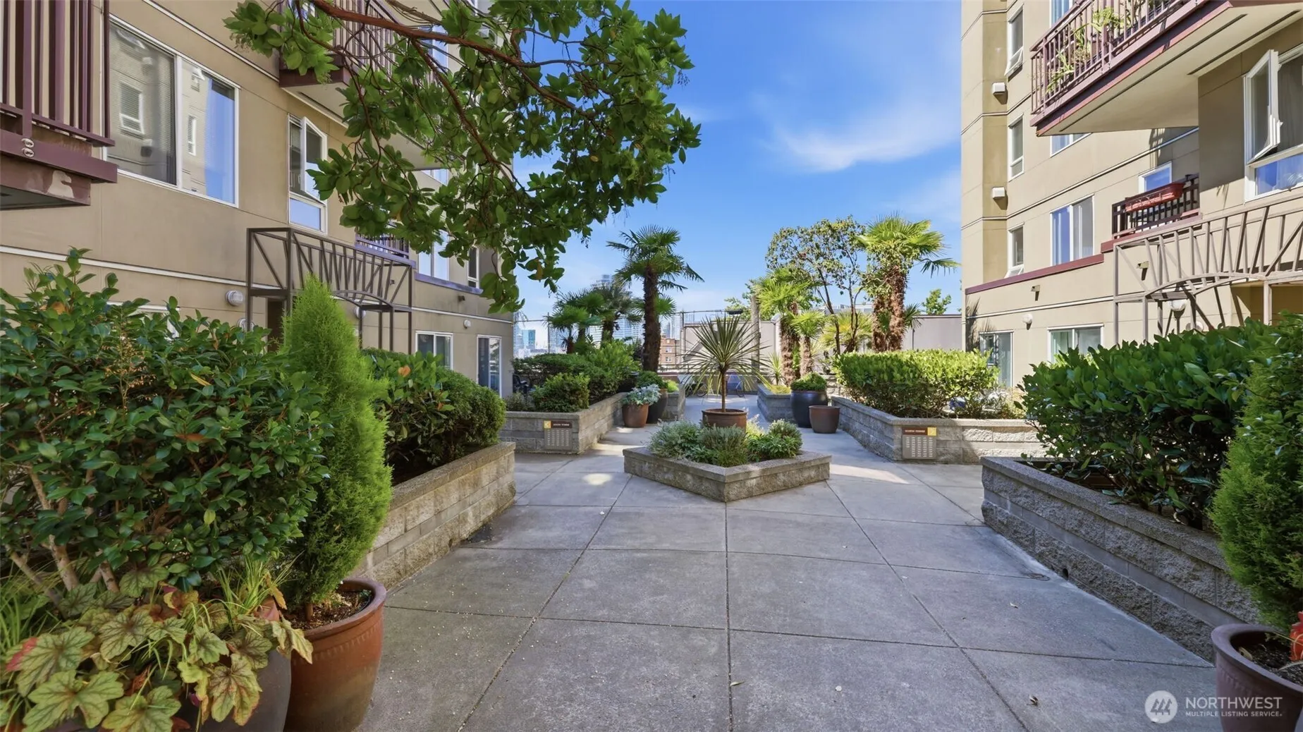 Property photo for 1711 E Olive Way #215, Seattle photo 4