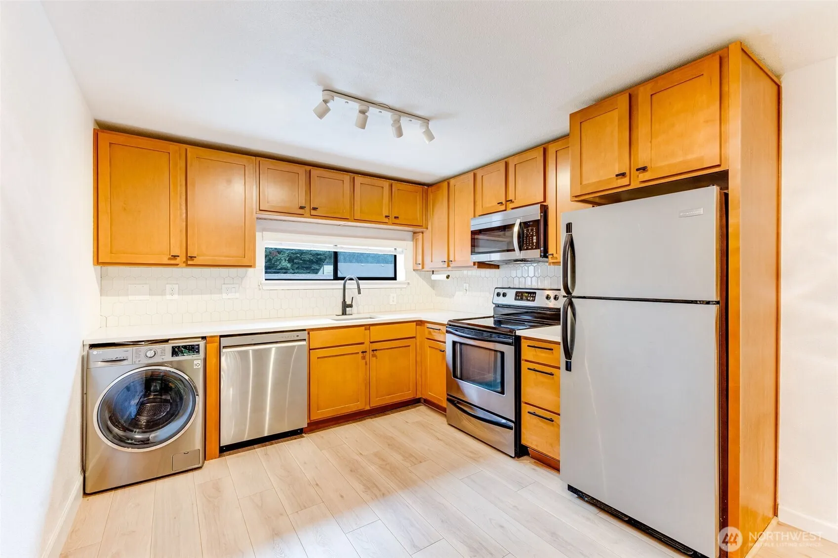Property photo for 23405 16th Avenue S #c203, Des Moines photo 2