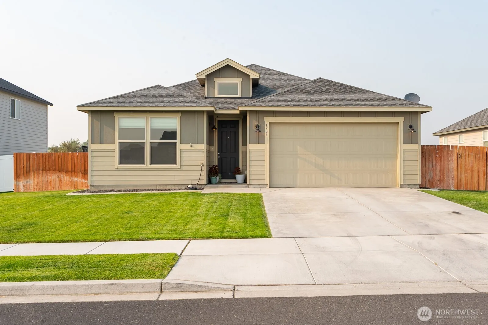 Property photo for 4704 E Thrush Street, Moses Lake photo 2