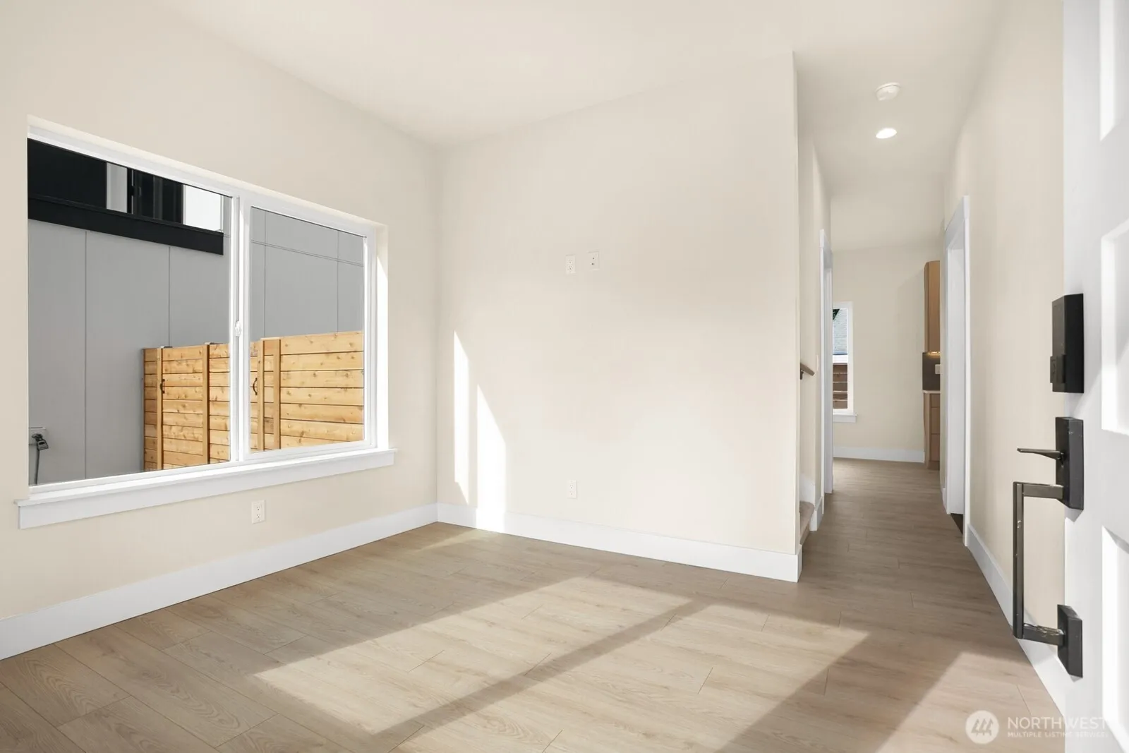 Property photo for 508 Sw 137th Street #b, Burien photo 3