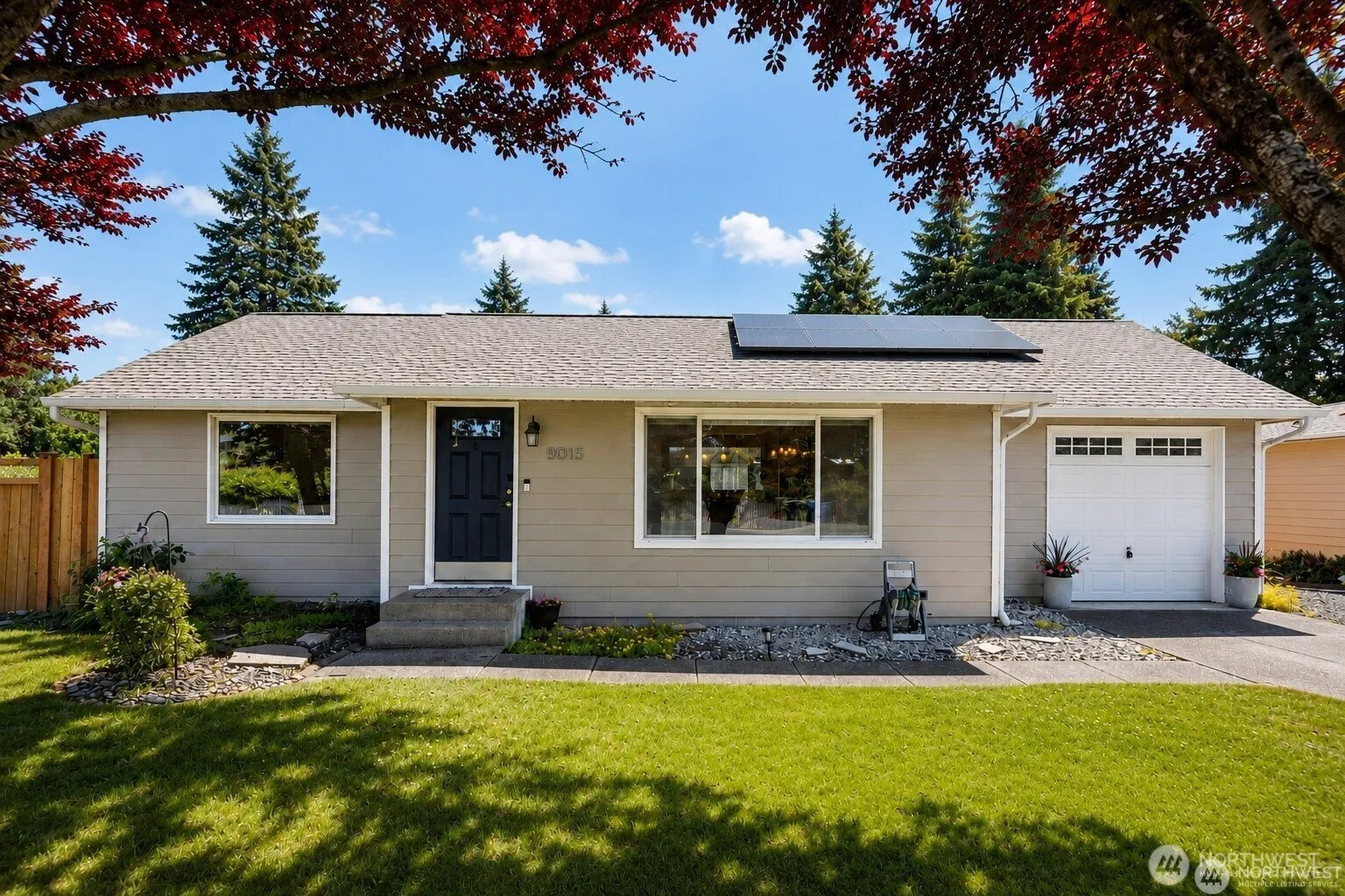 Property photo for 5011 Seahurst Avenue, Everett photo 3