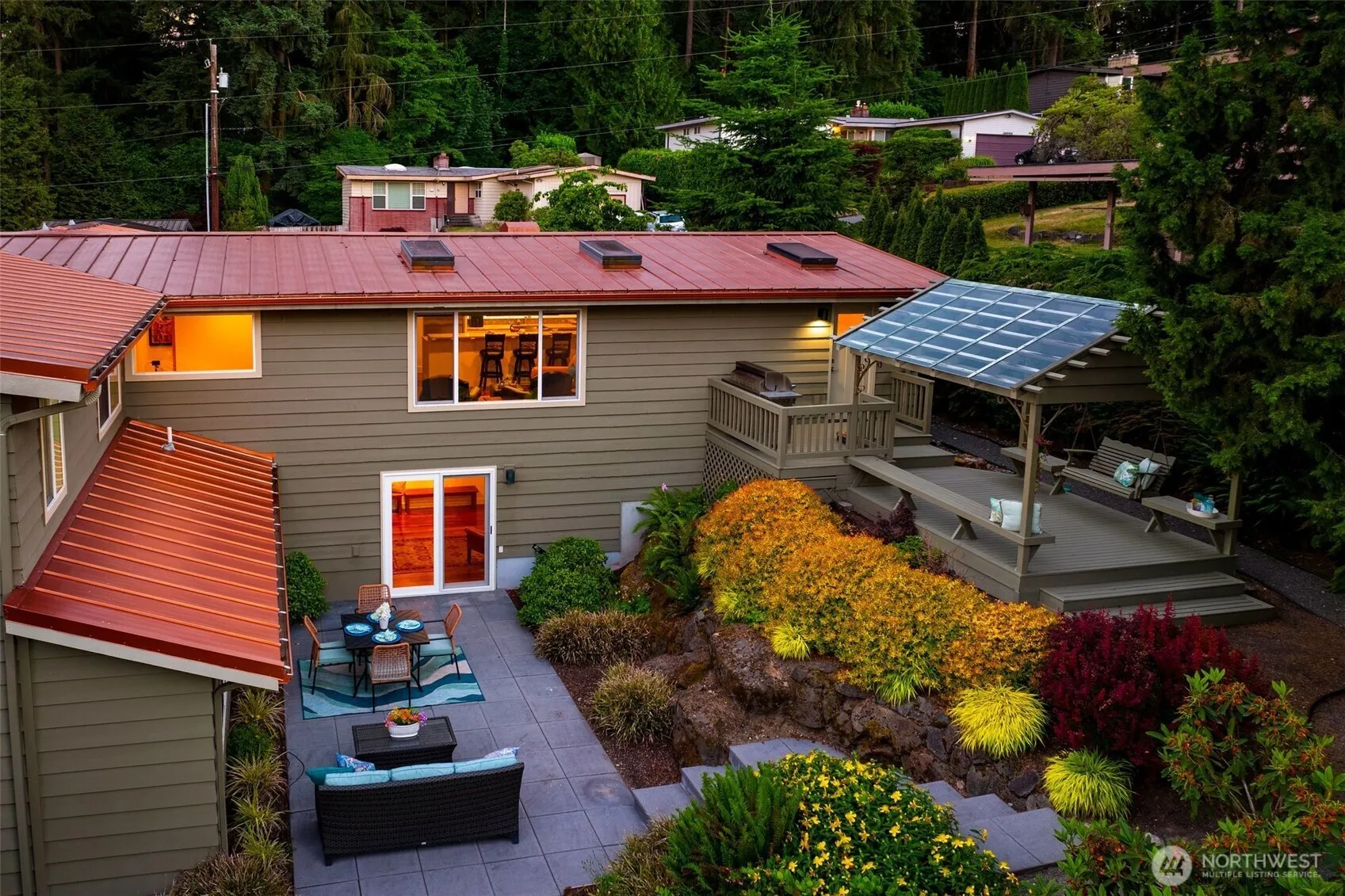 Property photo for 15734 Se 26th Street, Bellevue photo 2