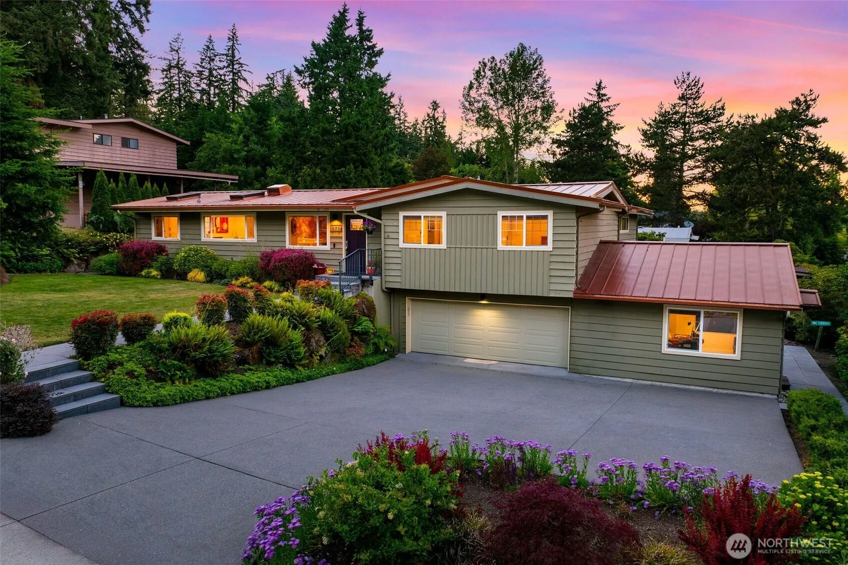 Property photo for 15734 Se 26th Street, Bellevue