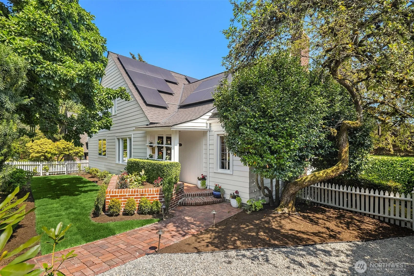 Property photo for 1502 39th Avenue E, Seattle