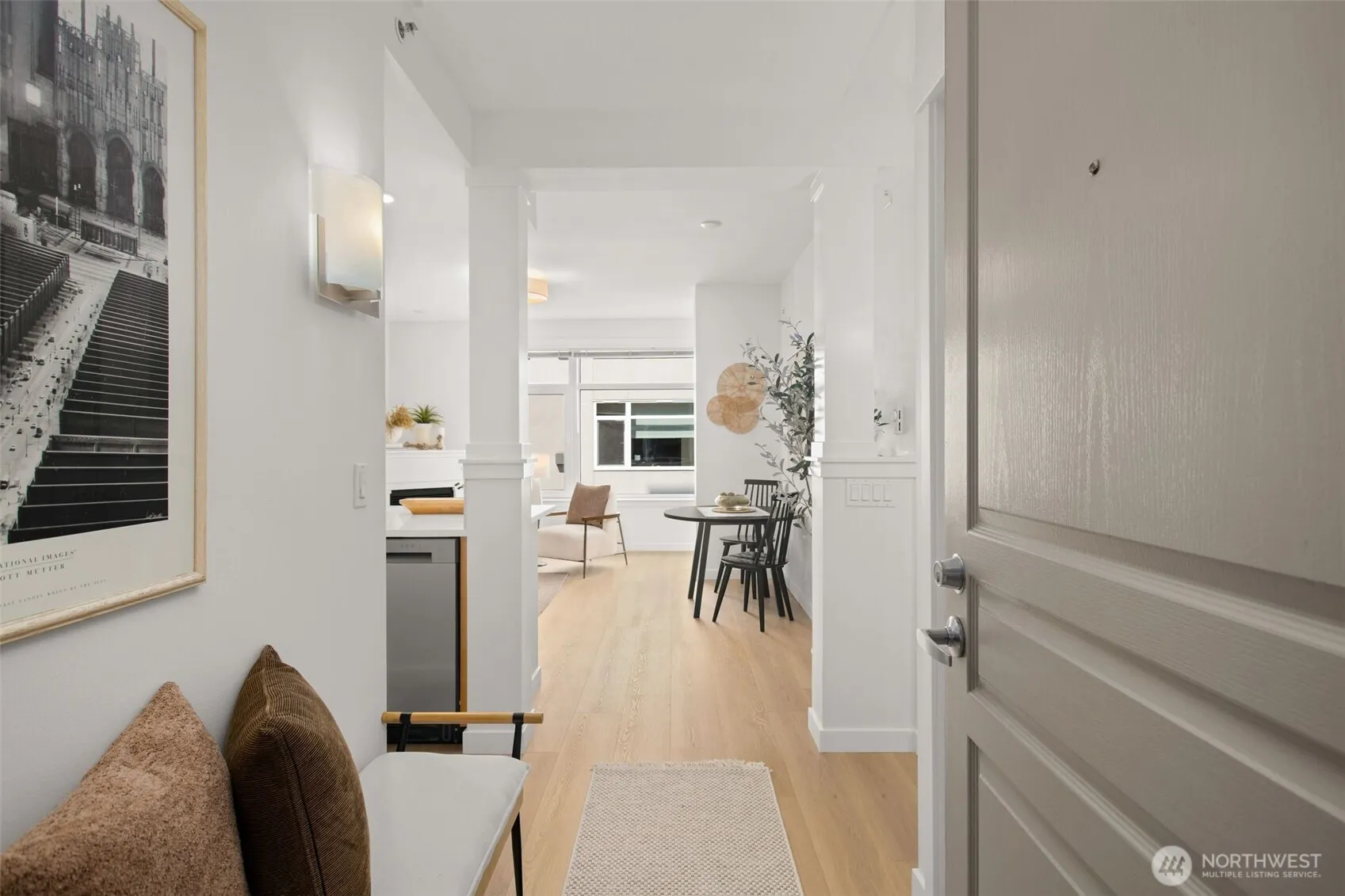 Property photo for 2801 1st Avenue #703, Seattle photo 5
